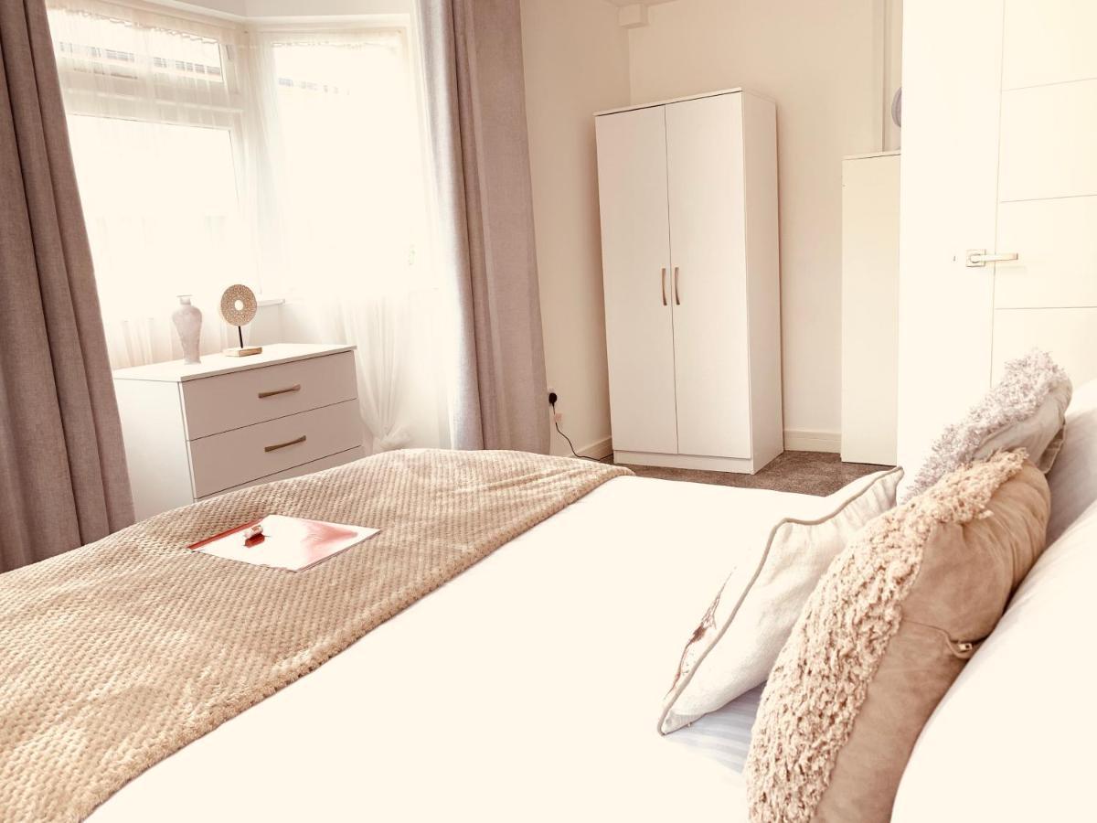 Elthorne Luxury Apartments - 억스브리지 외부 사진