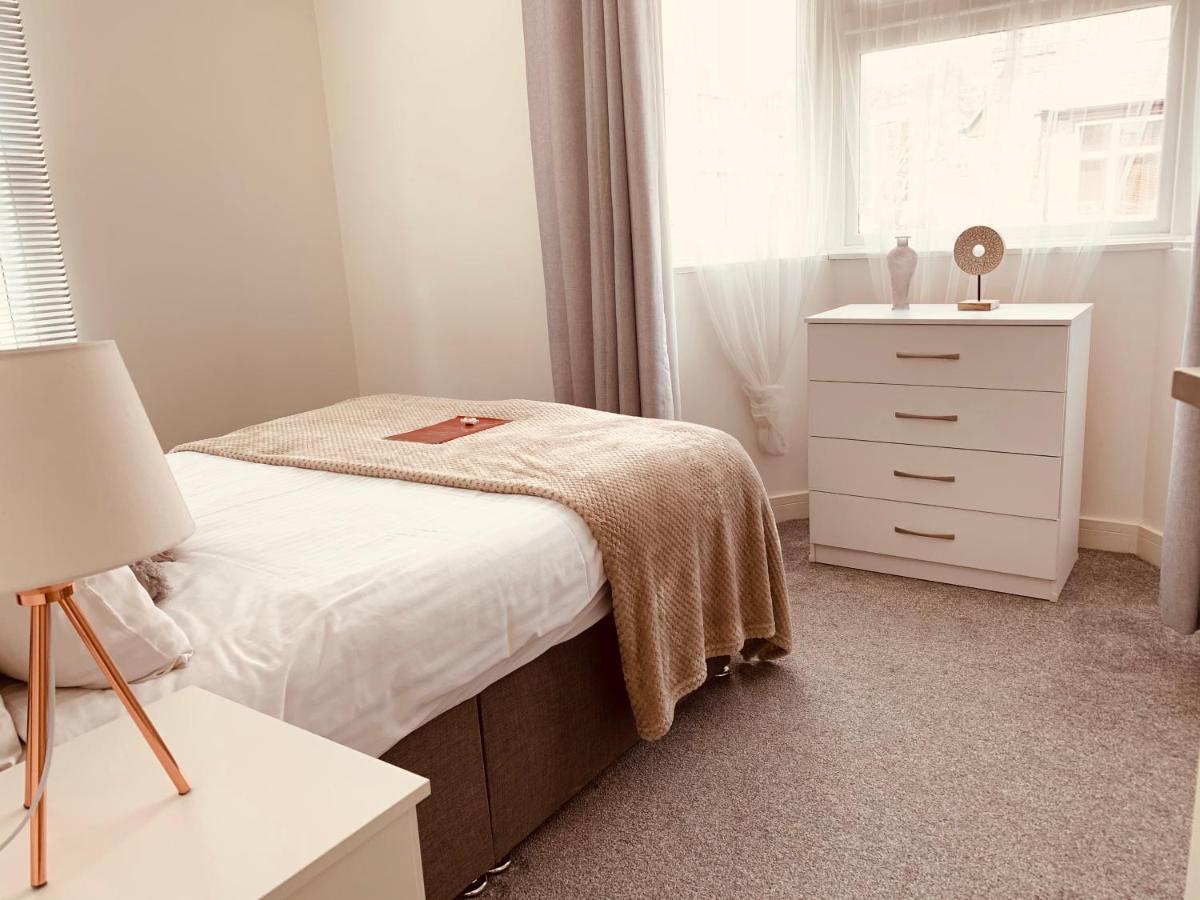 Elthorne Luxury Apartments - 억스브리지 외부 사진